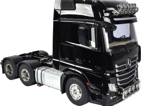 TAMIYA MERCEDES-BENZ ACTROS 3363 6X4 GIGA SPACE