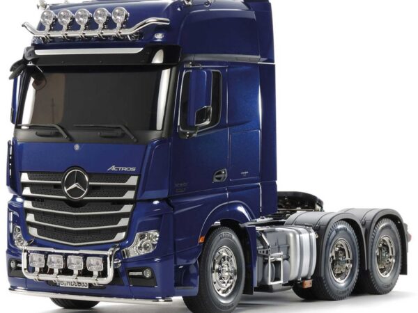 TAMIYA Mercedes-Benz Actros 3363 (Perl-Blau vorlackiert)