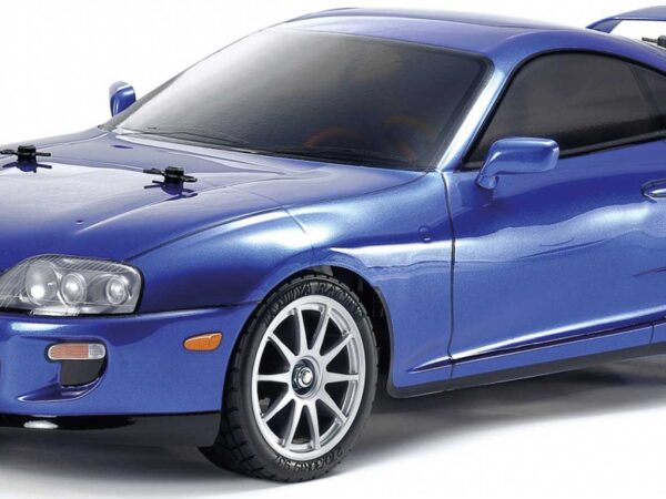 TAMIYA Toyota Supra (JZA80) 1/10 BT-01 Bausatz mit lackierter Karosserie