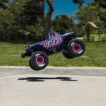 ARRMA QUAKE GROM 4X4 1/16 RTR Brushed Monster Truck (Akku & Ladegerät enthalten), lila – Bild 4